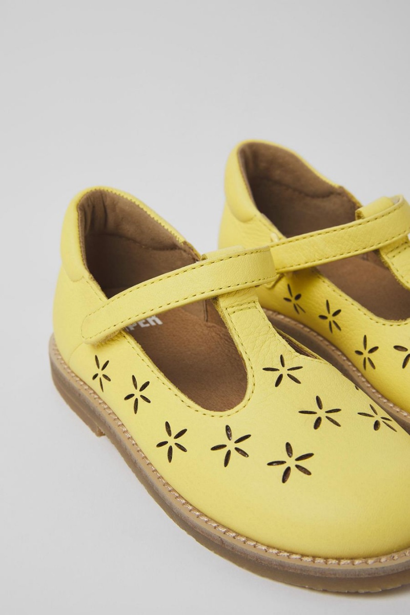 Slip On Camper Savina Cuero Niña Amarillo | YVZCD-9324